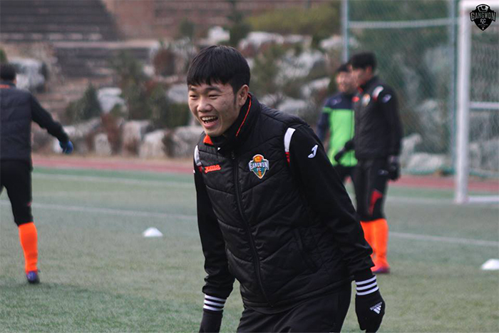 170331_Vnese soccer player2_in.jpg